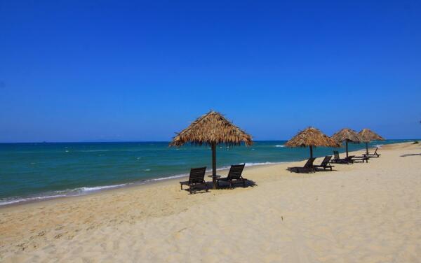 beach_1641791_1920.jpg